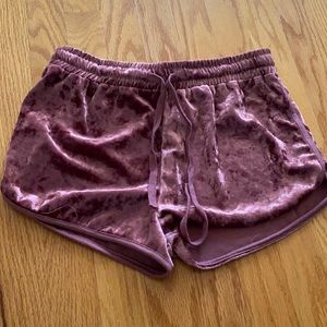 Cute velvet shorts maroon